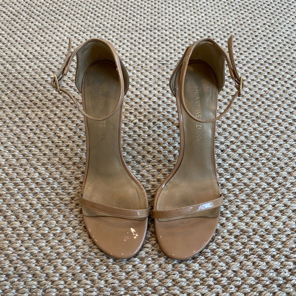 Stuart Weitzman nudist sandal size 8.5